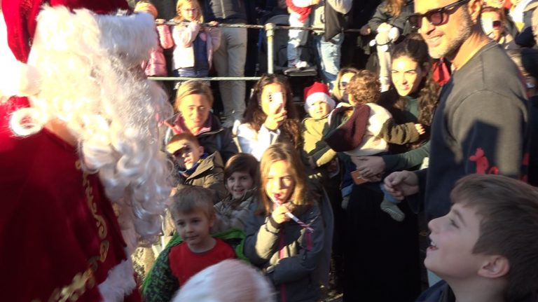 Fabrizio Corona a Verbania, ha parlato di giustizia. E scoppia la polemica politica