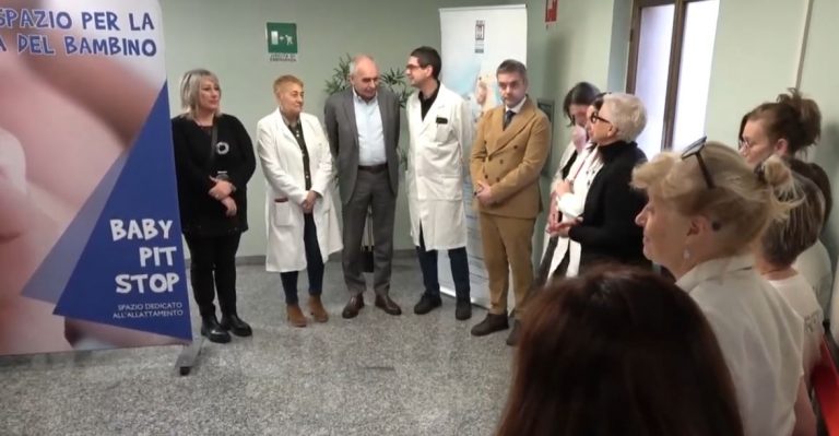 Nuovo baby pit stop donato da Abio per il reparto materno infantile all’ospedale Castelli di Verbania